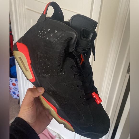 •Jordan 6 Infrared